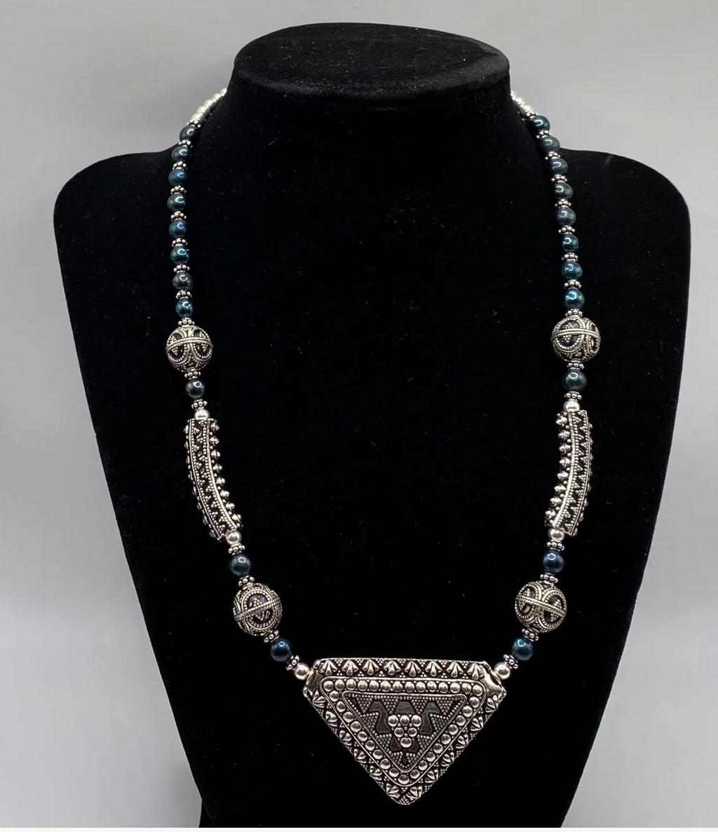 Bali Silver and Freshwater Pearl Necklace