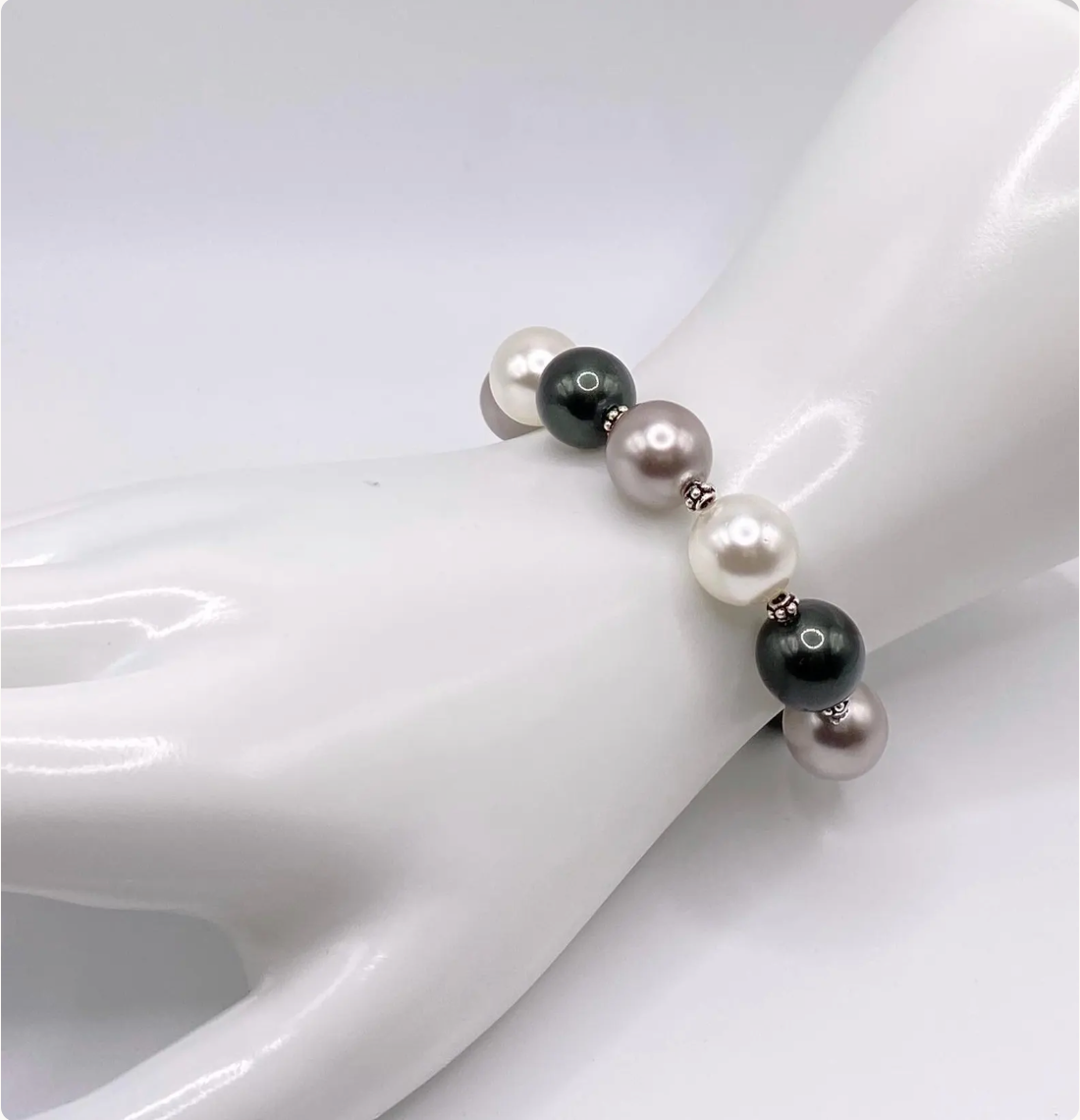 Tahitian South Sea Shell Pearl Bracelet